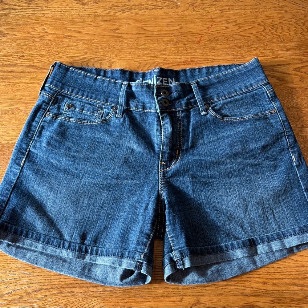 Denizen from Levi's Women's Deep Indigo Jean Shorts